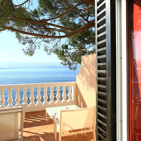 Les Mouettes - Teritoria 4*