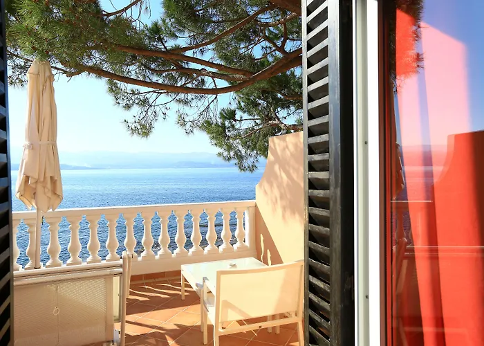 Les Mouettes - Teritoria 4*